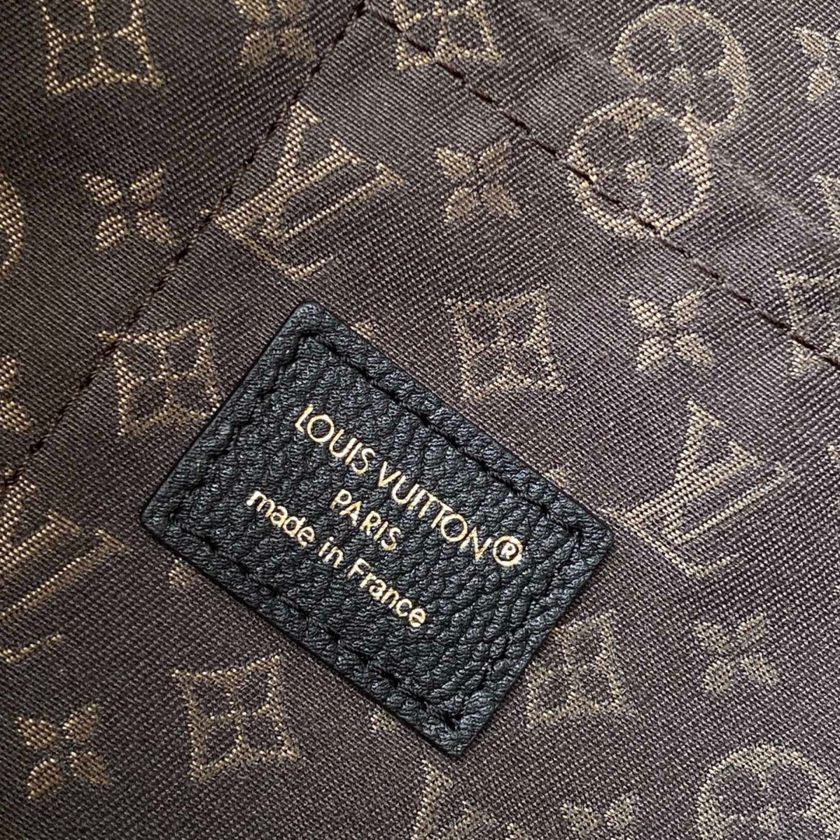 LOUIS VUITTON EXPRESS PM BAG