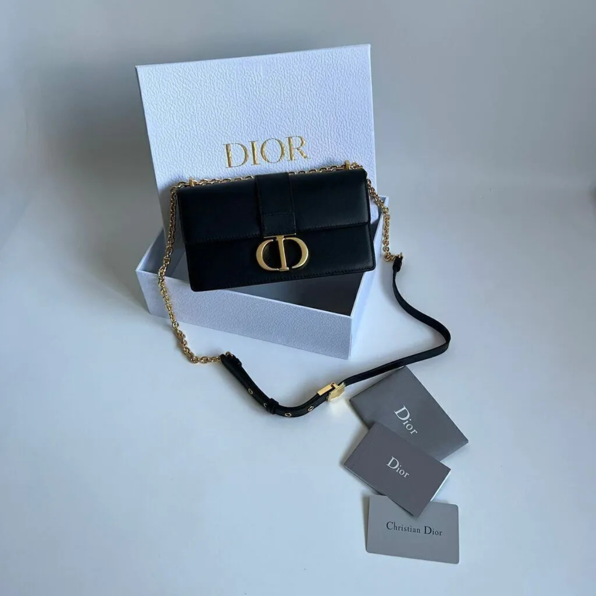 DIOR 30 MONTAIGNE EAST-WEST BAG WITH CHAIN