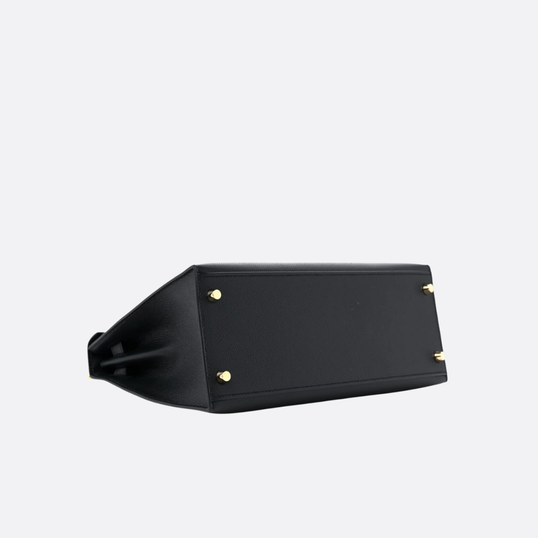 HERMÈS KELLY 28 BAG WITH GOLD HARDWARE IN BLACK