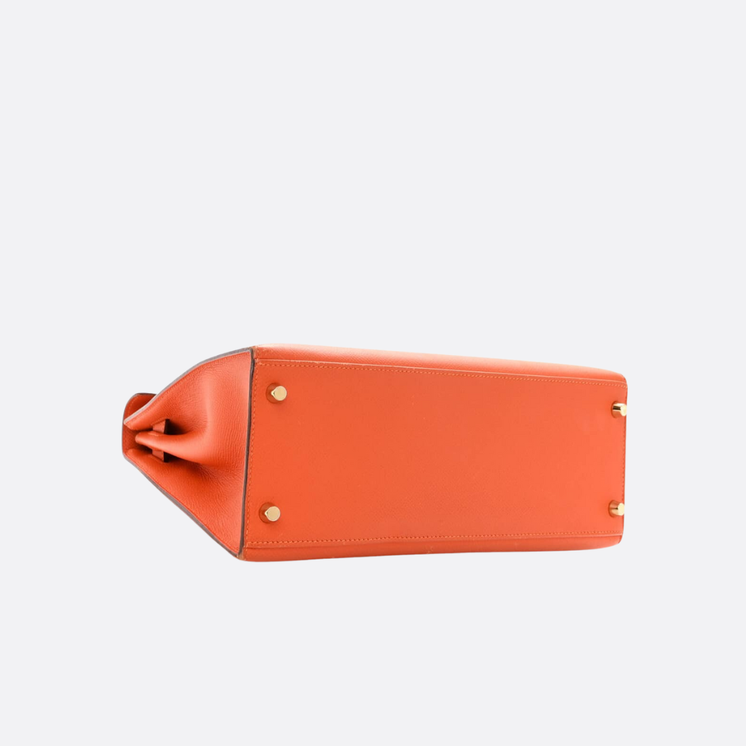 HERMÈS KELLY 25 BAG WITH GOLD HARDWARE IN ORANGE