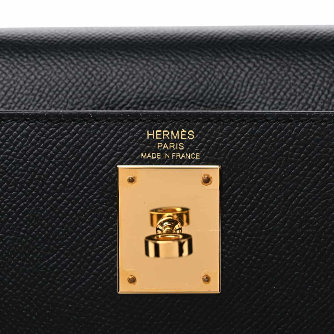 HERMÈS KELLY 28 BAG WITH GOLD HARDWARE IN BLACK